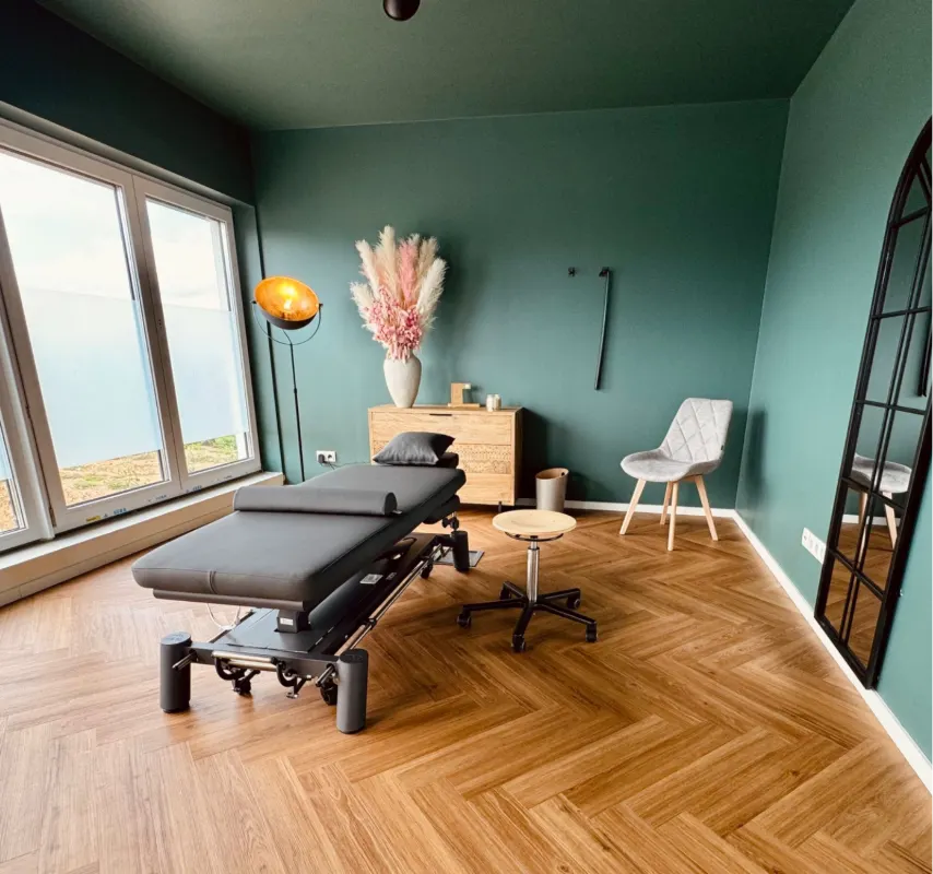 Praxisraum von T Adler Physiotherapie 6